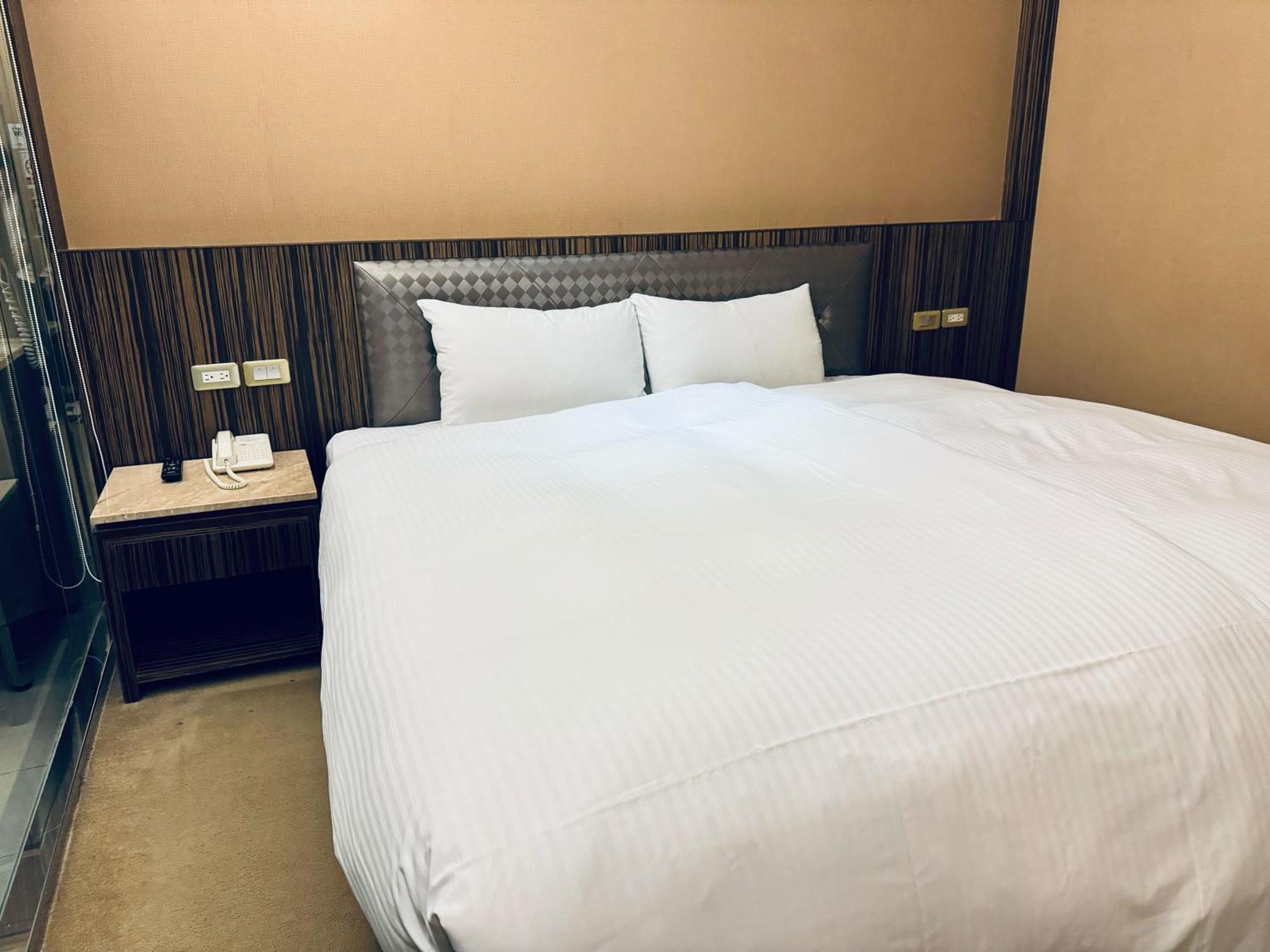 友愛京賞國際大飯店 Yoai Jing Shang Hotel Гаосюн Экстерьер фото